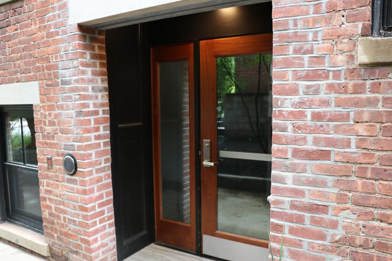 A Stylish Stay W/ A Queen Bed, Heated Floors.. #34 Brookline Exterior photo