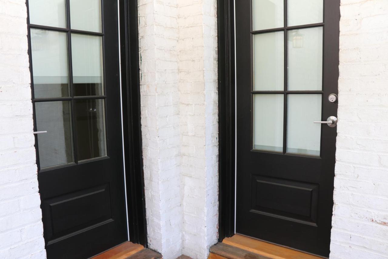 A Stylish Stay W/ A Queen Bed, Heated Floors.. #34 Brookline Exterior photo