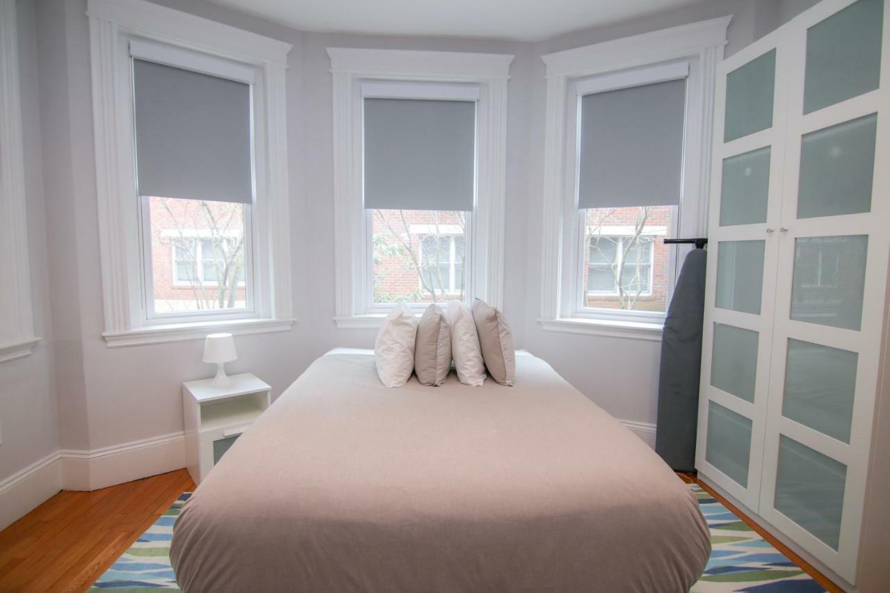 A Stylish Stay W/ A Queen Bed, Heated Floors.. #34 Brookline Exterior photo